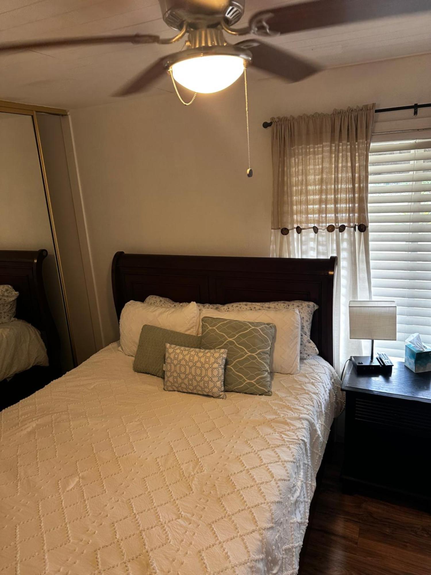 Private 3 Homestay Rialto